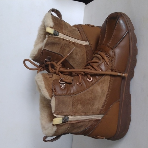 UGG Boots - Picture 4 of 11